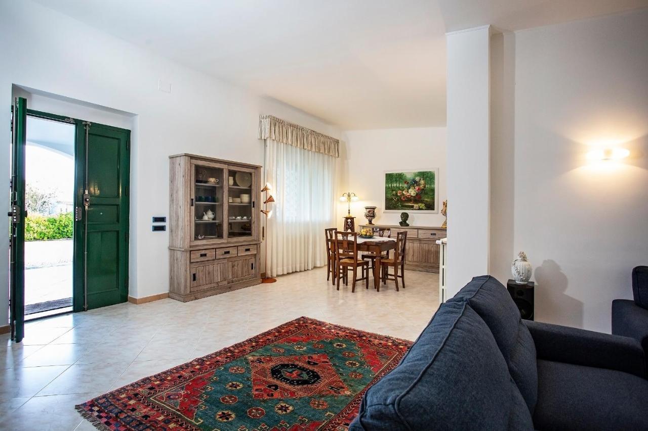 Villa Eva Crispiano المظهر الخارجي الصورة